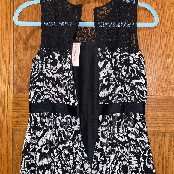 Ann Taylor Petite Black and White Floral Lace Dress - Picture 3 of 10